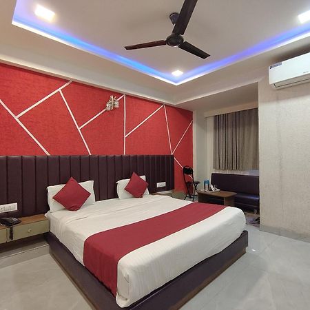 Hotel Avadh Palace, Subhash Bridge, Rto Circle, Ahmadabad Zewnętrze zdjęcie
