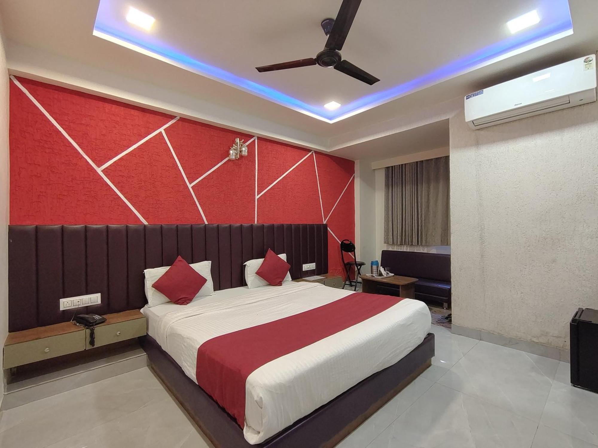 Hotel Avadh Palace, Subhash Bridge, Rto Circle, Ahmadabad Zewnętrze zdjęcie