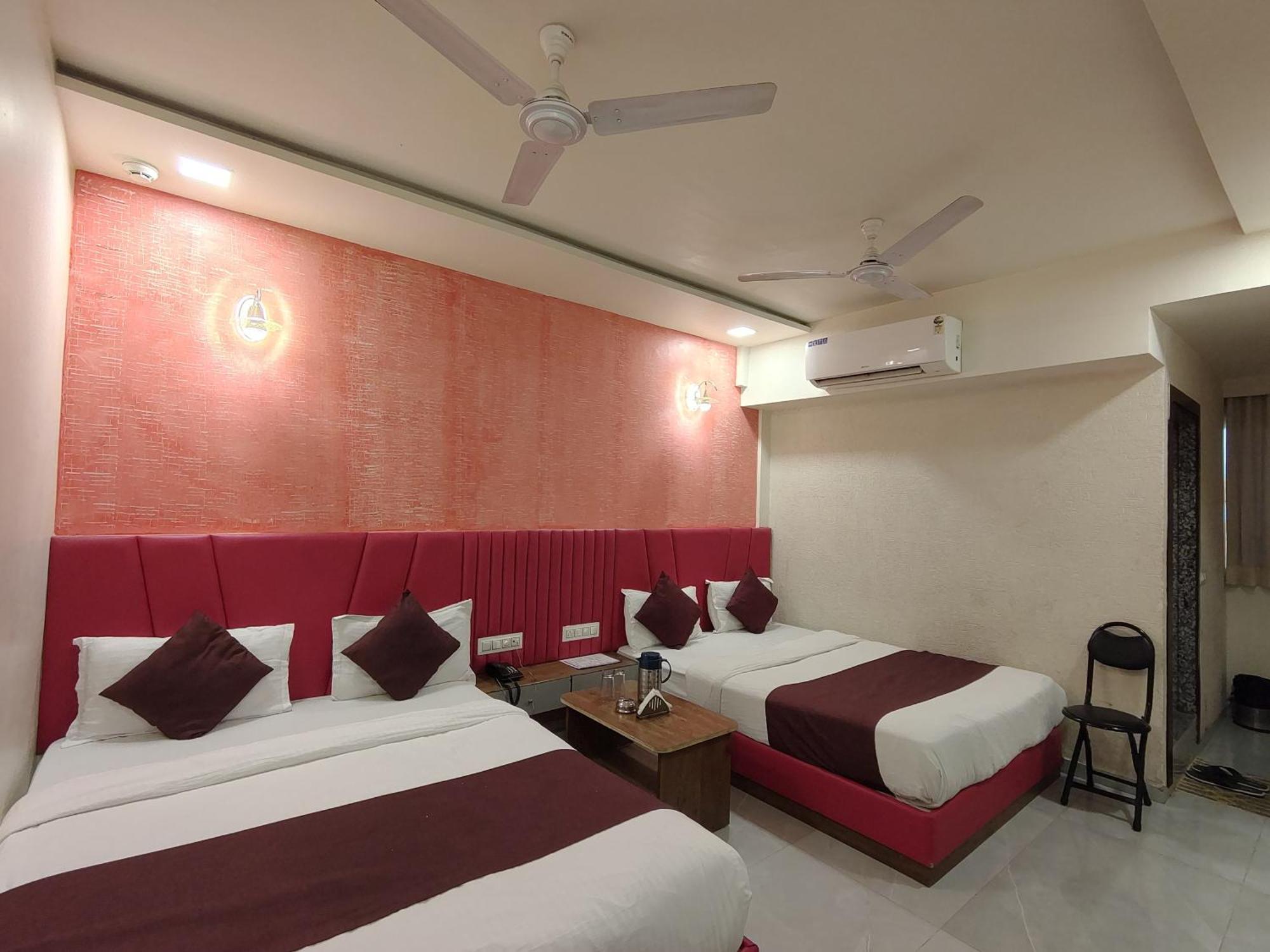 Hotel Avadh Palace, Subhash Bridge, Rto Circle, Ahmadabad Zewnętrze zdjęcie